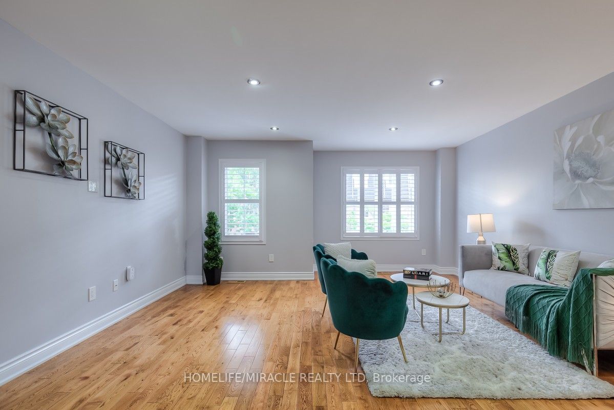 98 Jenkinson Way, #70