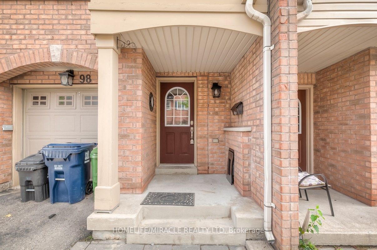 98 Jenkinson Way, #70