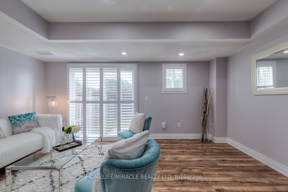 98 Jenkinson Way, #70