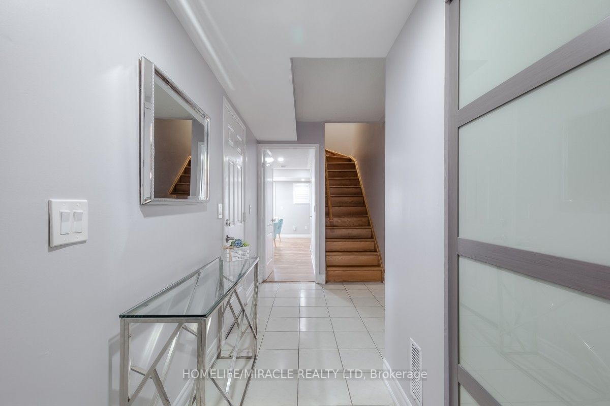 98 Jenkinson Way, #70