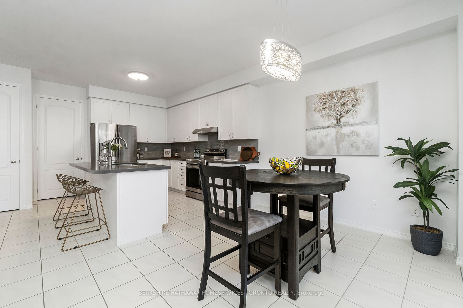 2569 Craftsman Dr