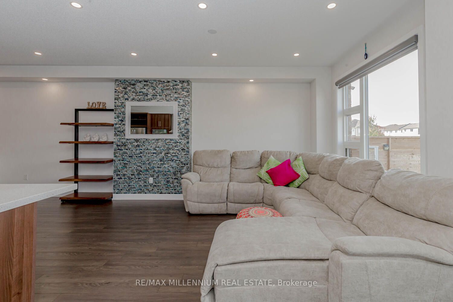 88 Donald Fleming Way