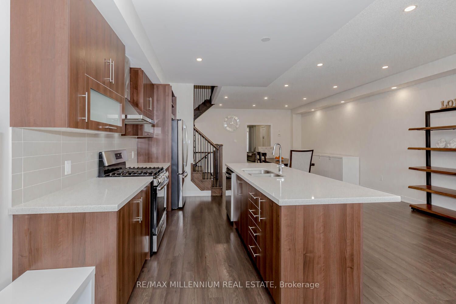 88 Donald Fleming Way