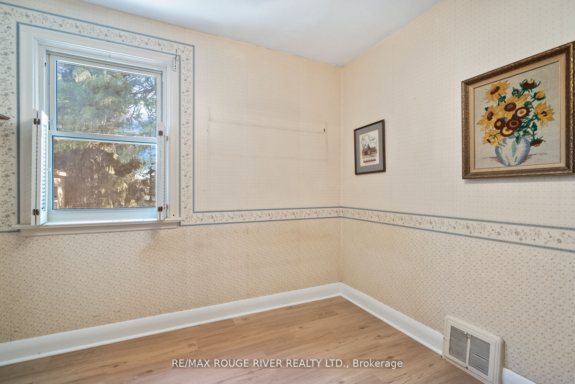 Listing E7012314 - Large Photo # 14
