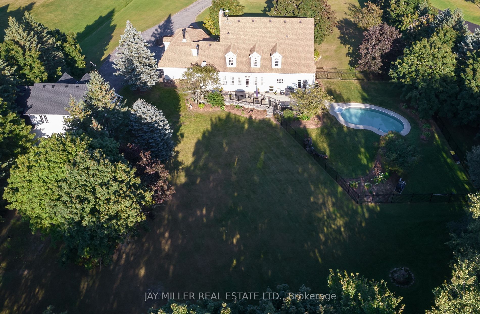 35 Sunny Ridge Tr