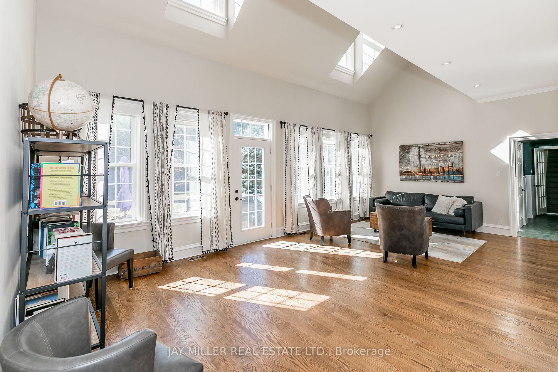 35 Sunny Ridge Tr