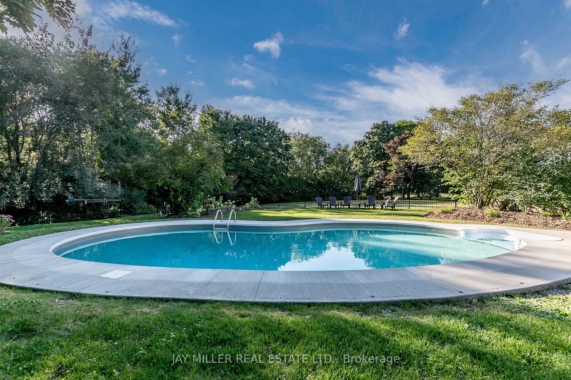 35 Sunny Ridge Tr