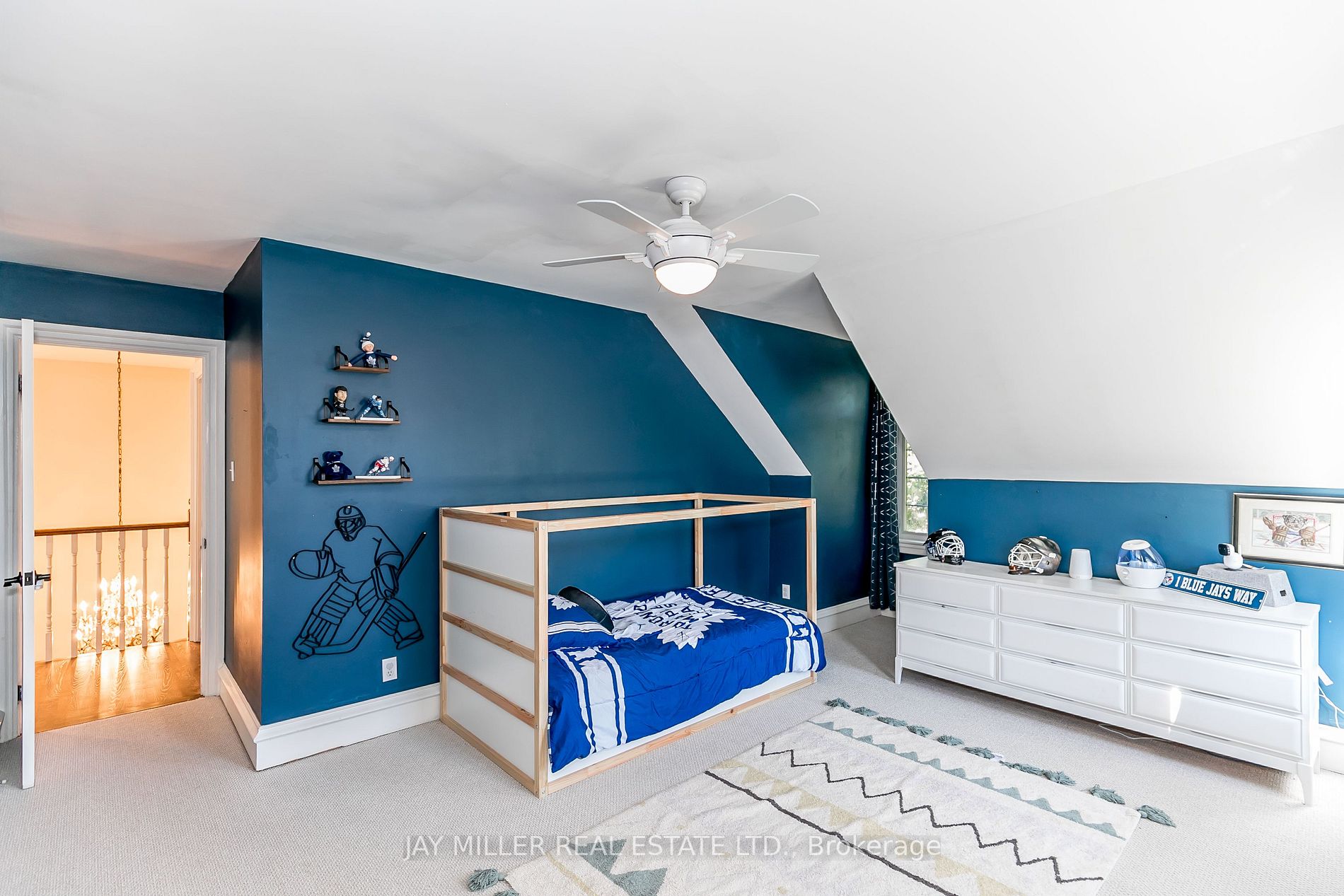 35 Sunny Ridge Tr