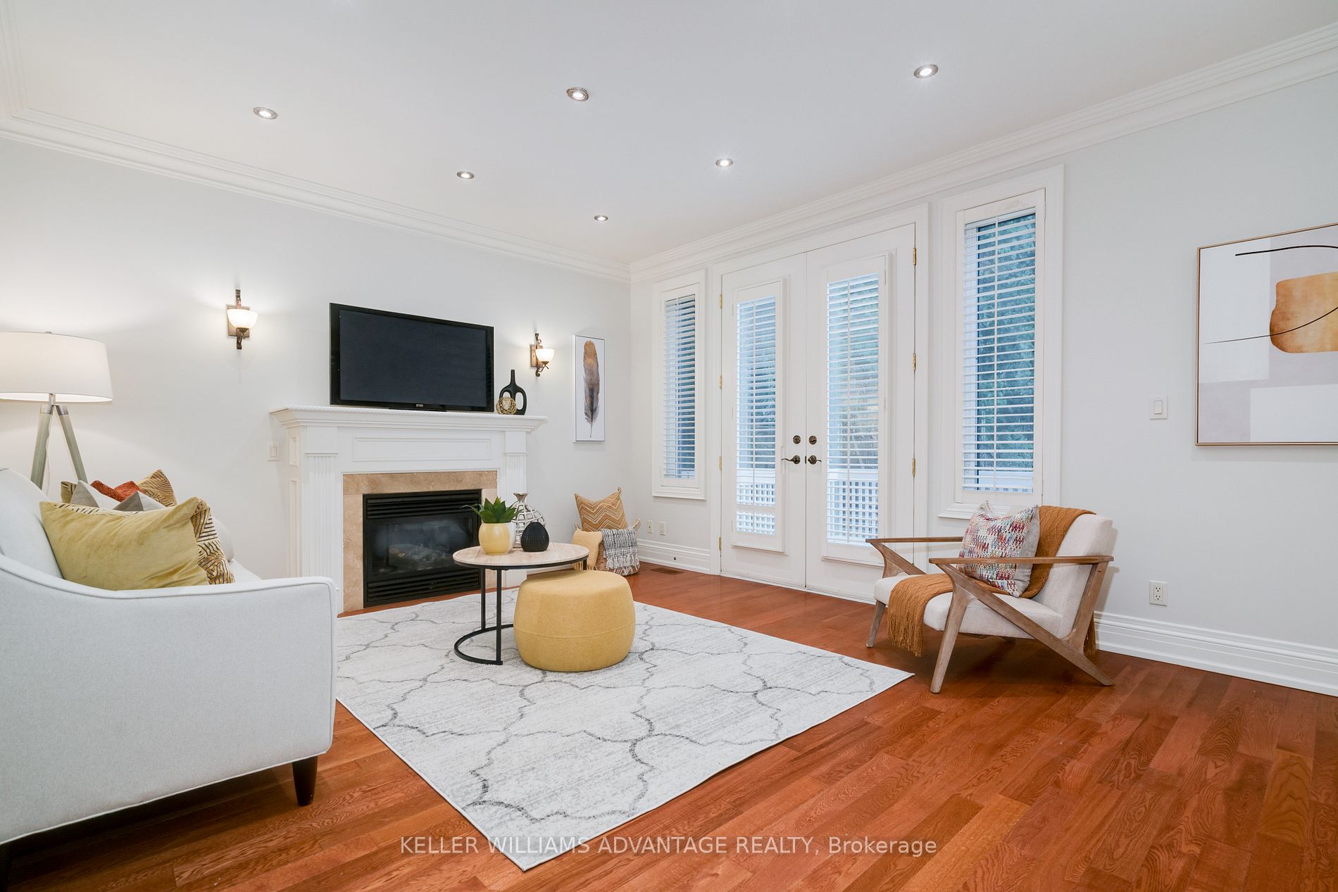 113 Lakeside Ave