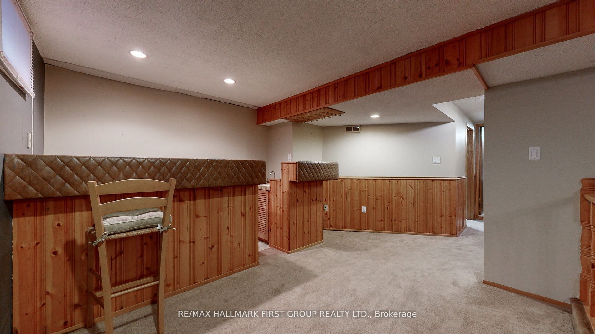 1787 Listowell Cres