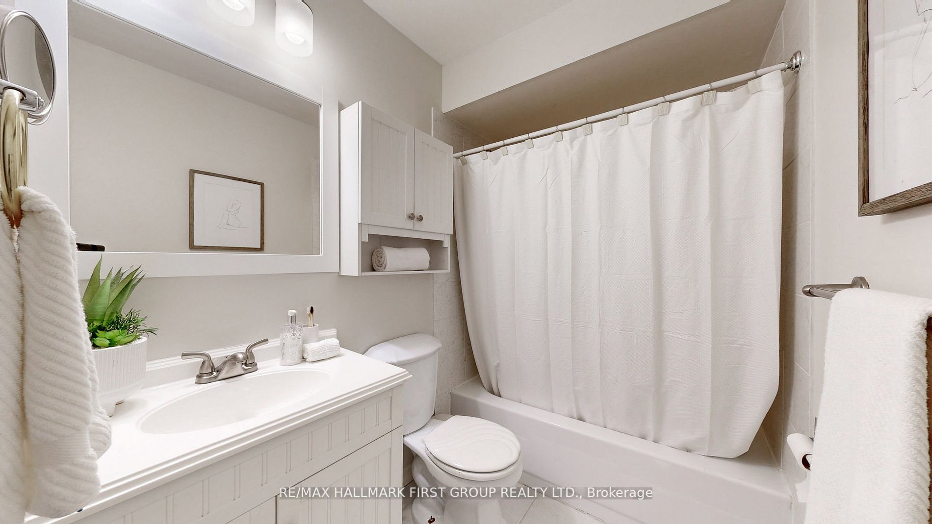 1787 Listowell Cres