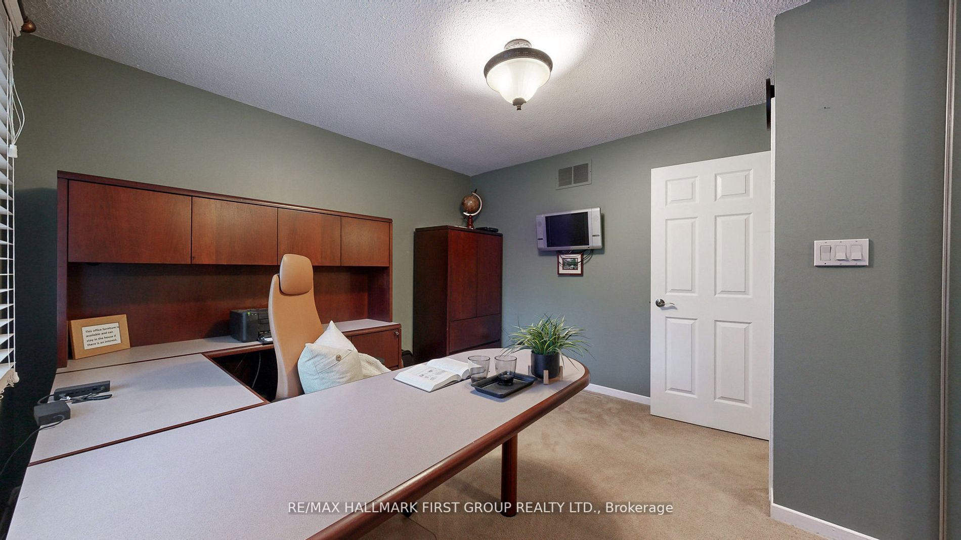 1787 Listowell Cres