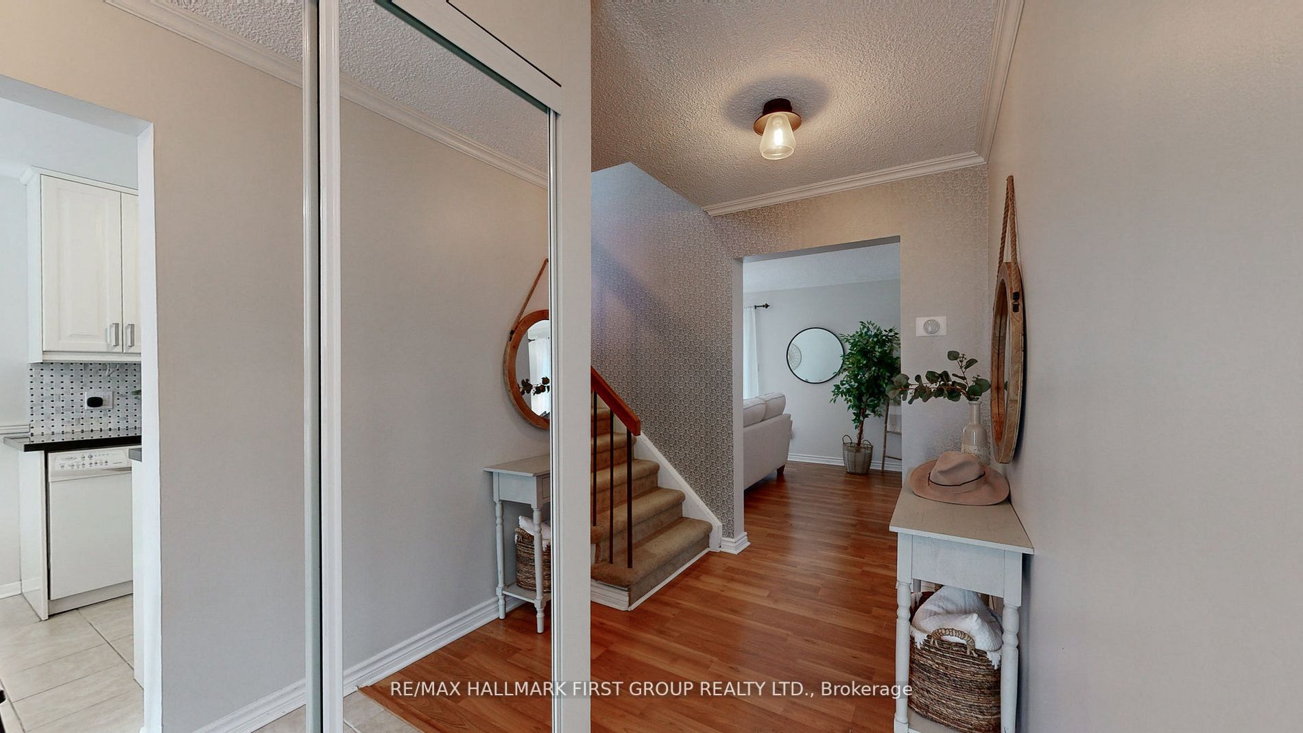 1787 Listowell Cres