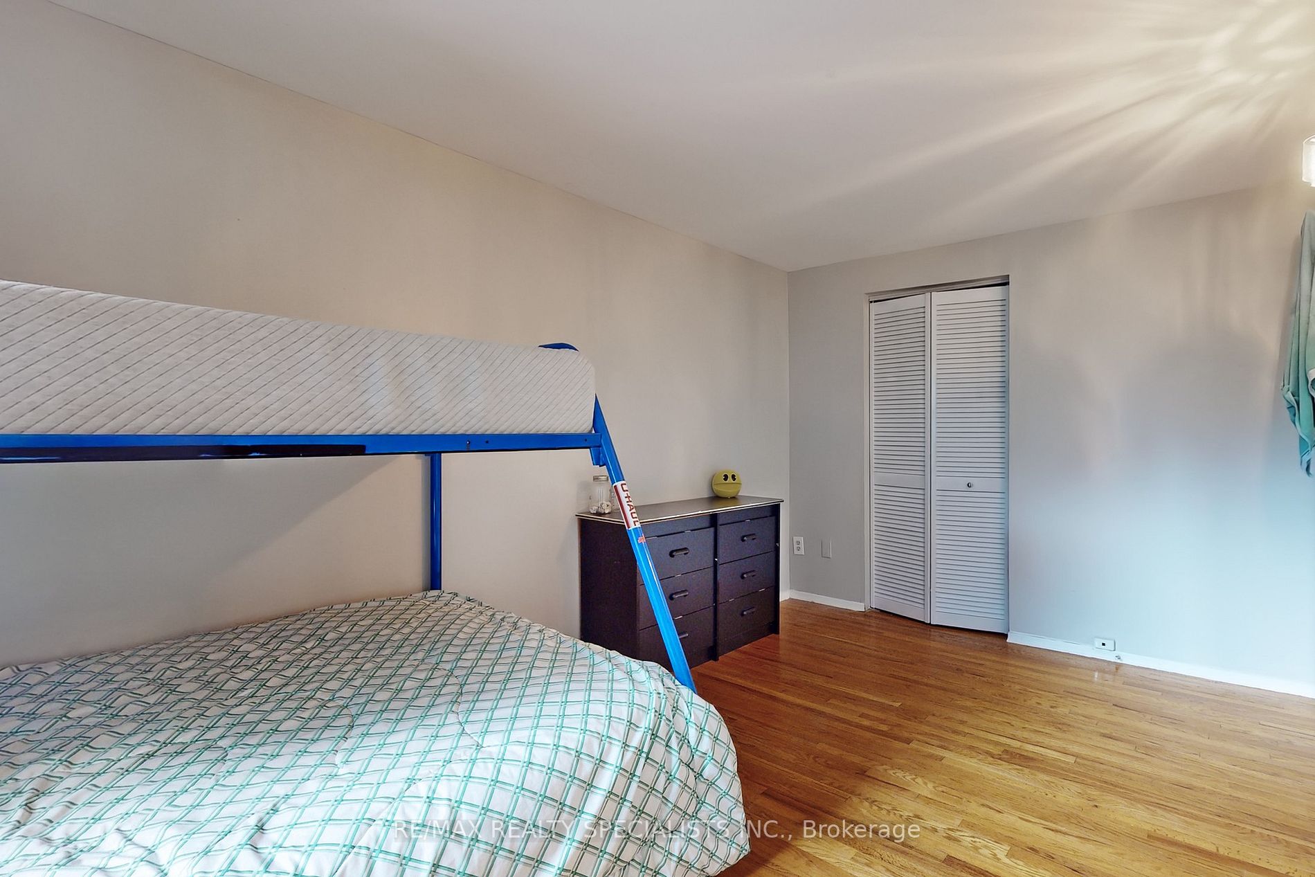 408 Century St