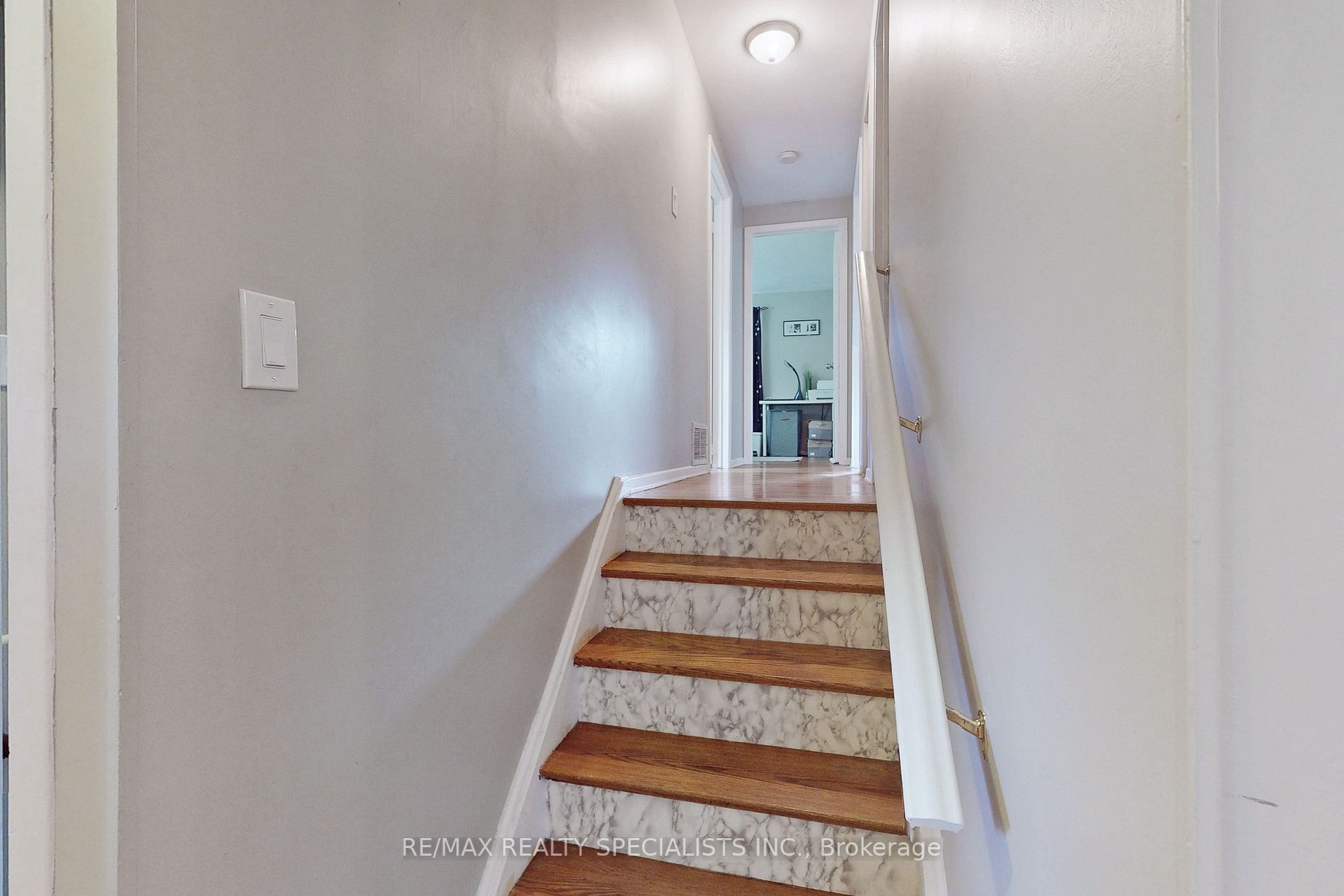 408 Century St