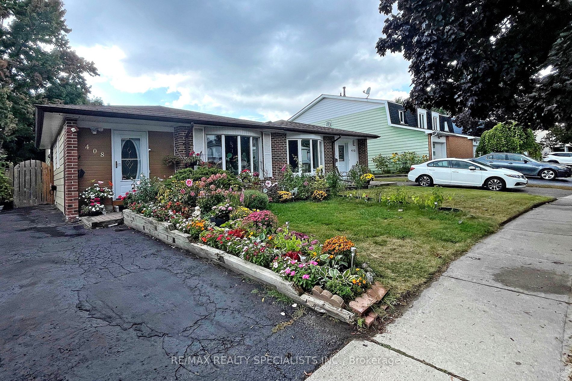 408 Century St