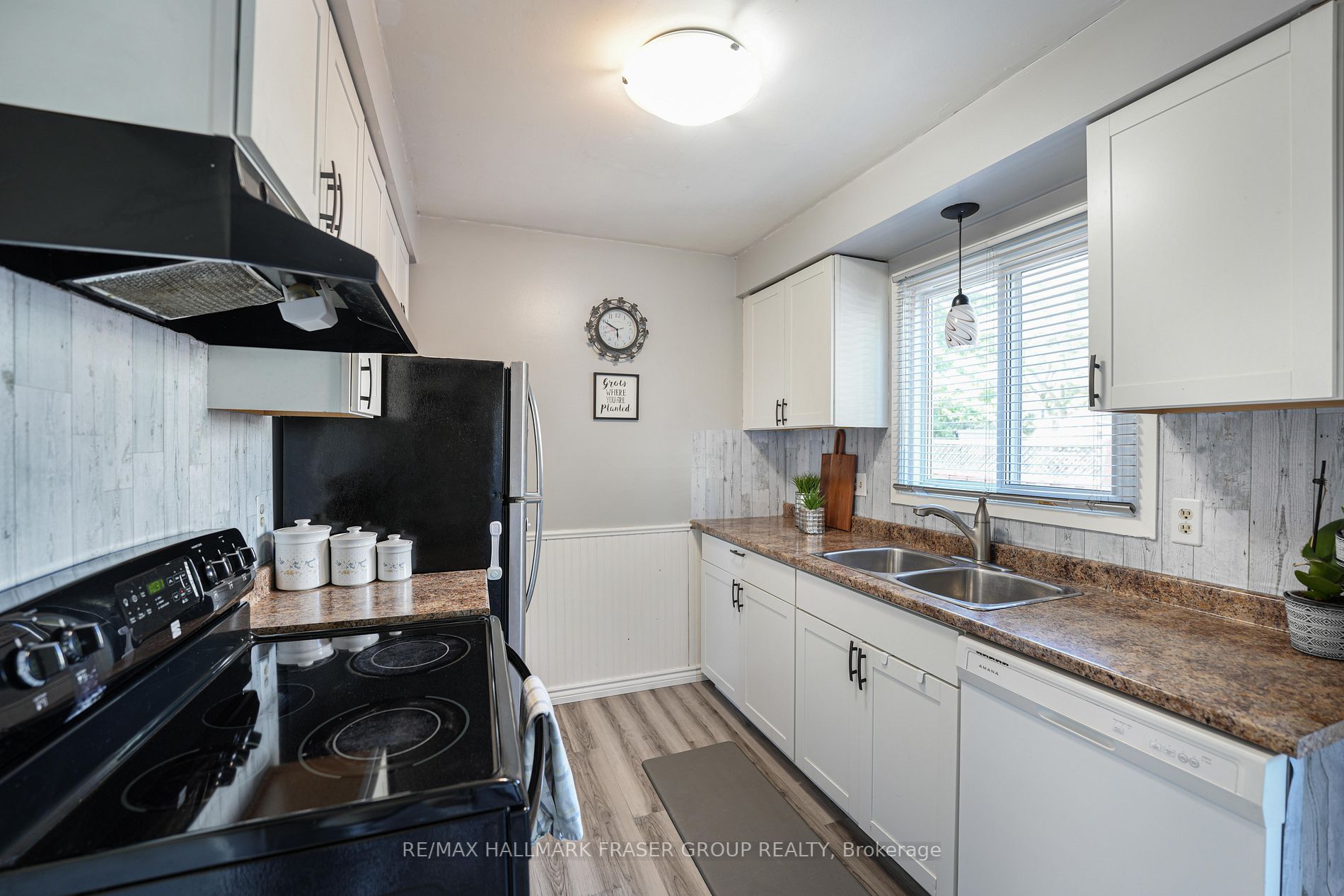 31 Kipling Cres