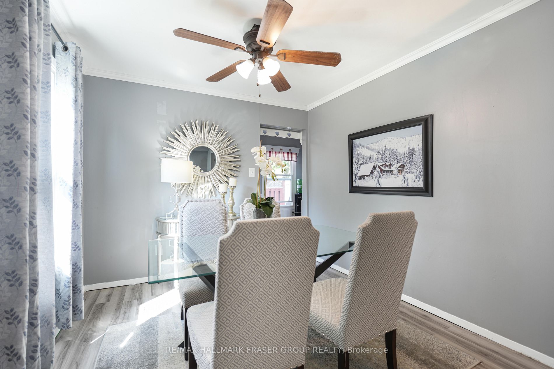 31 Kipling Cres