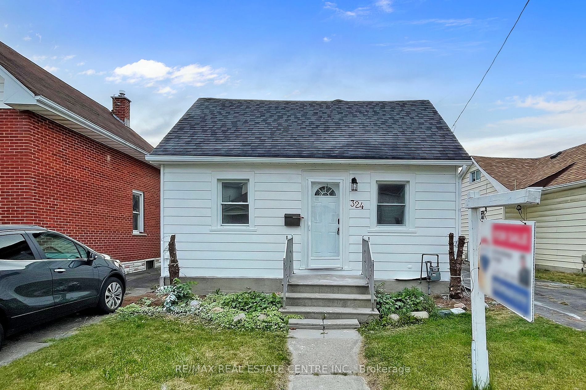 324 French St