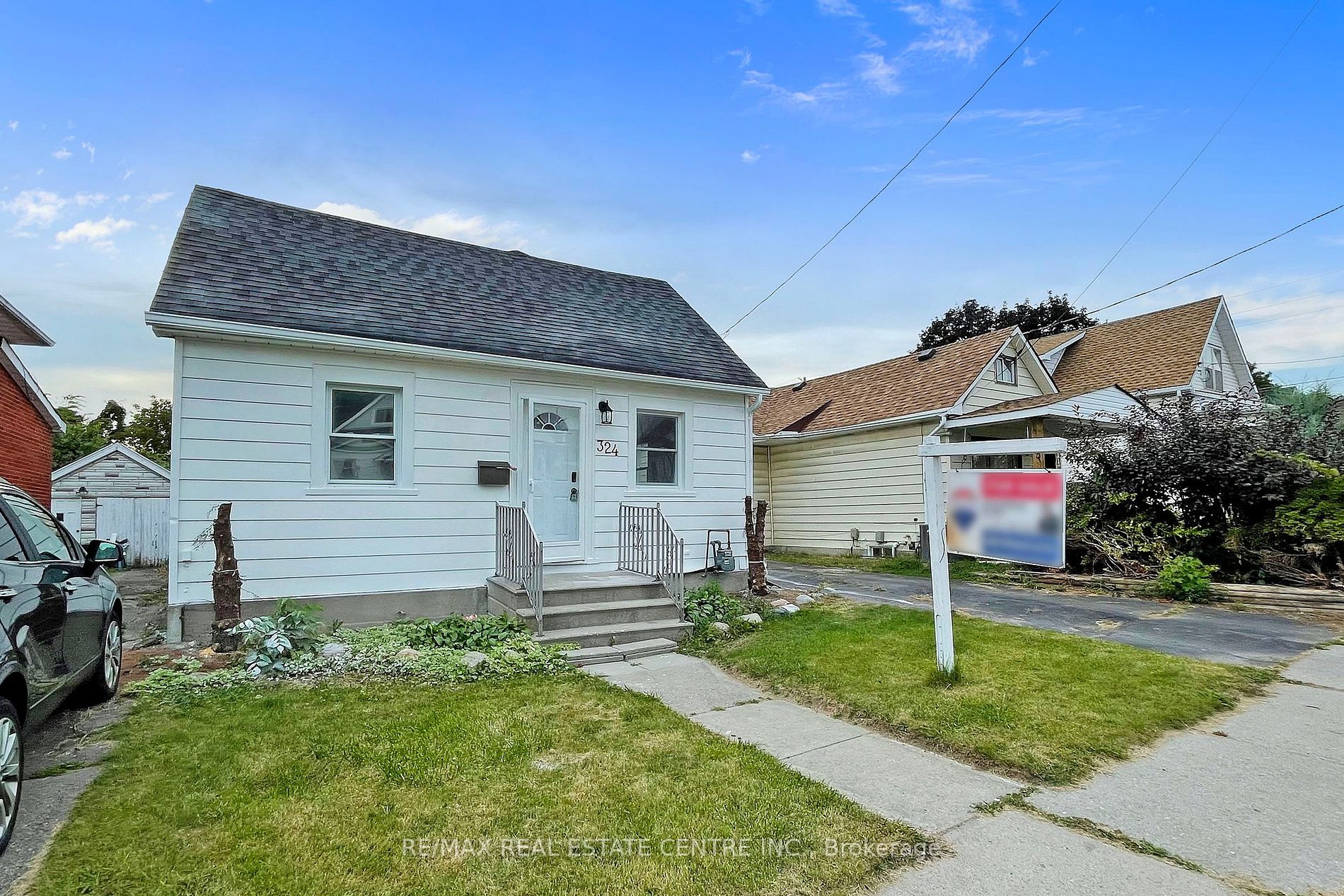 324 French St