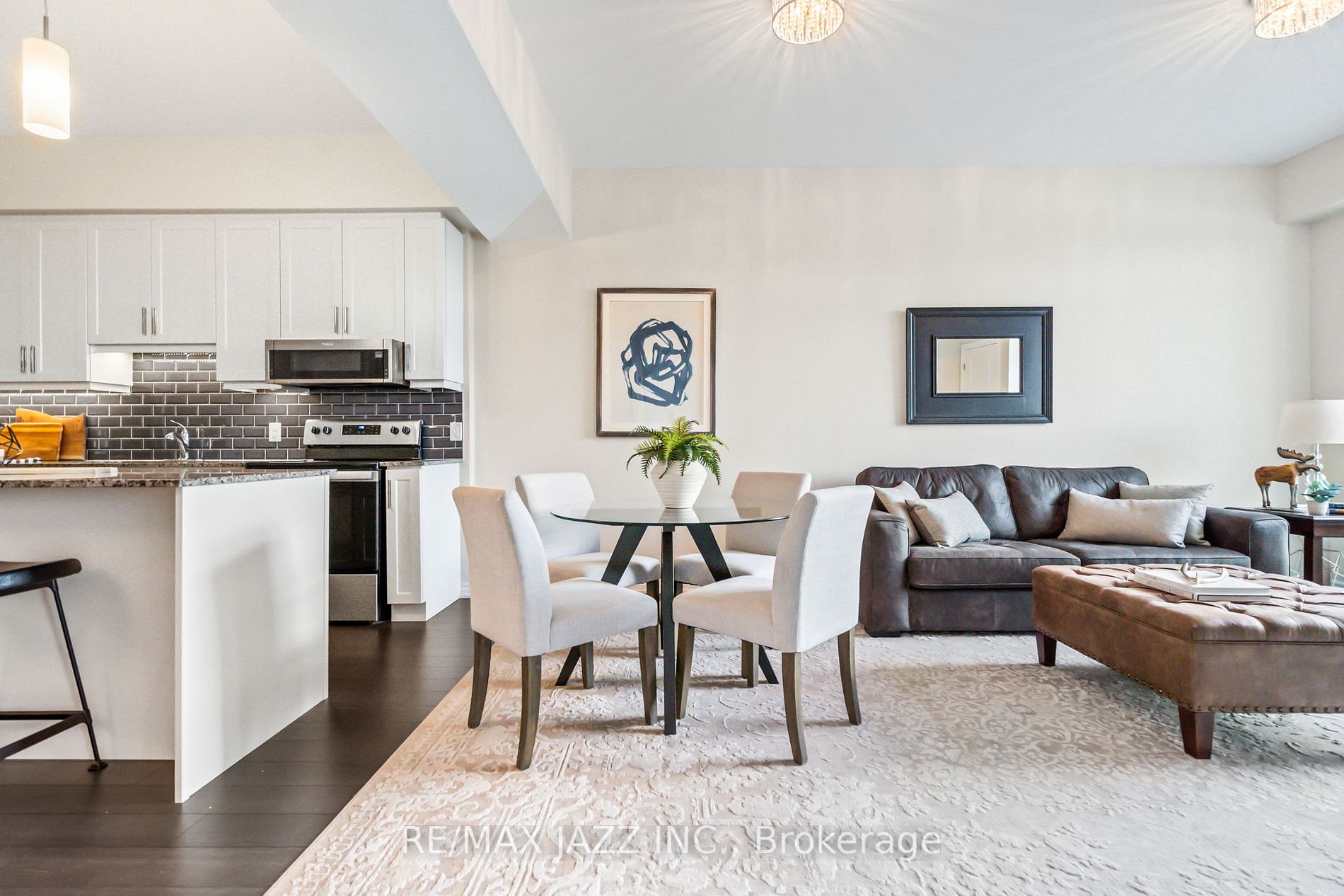 109 King St E, #502
