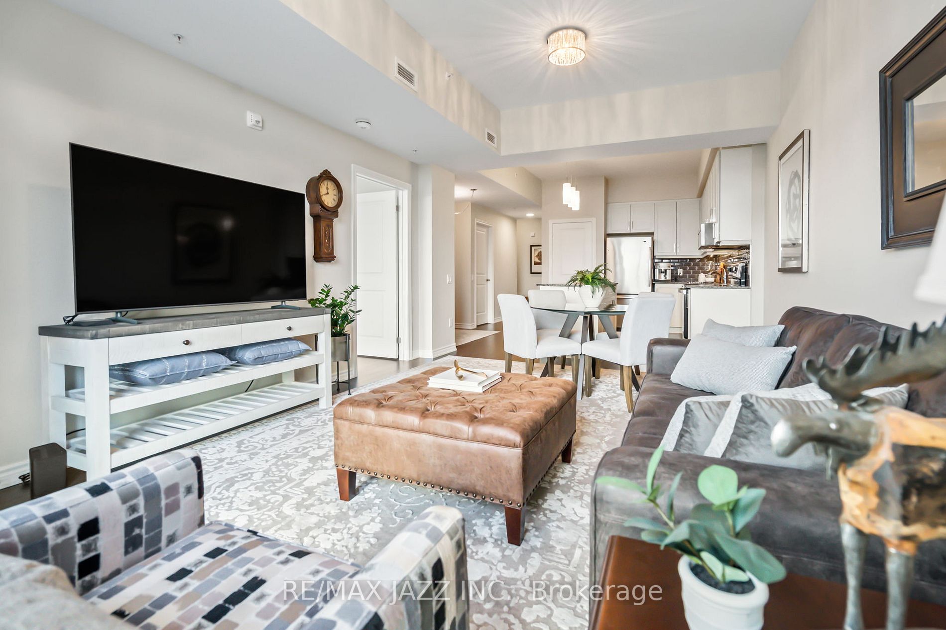 109 King St E, #502