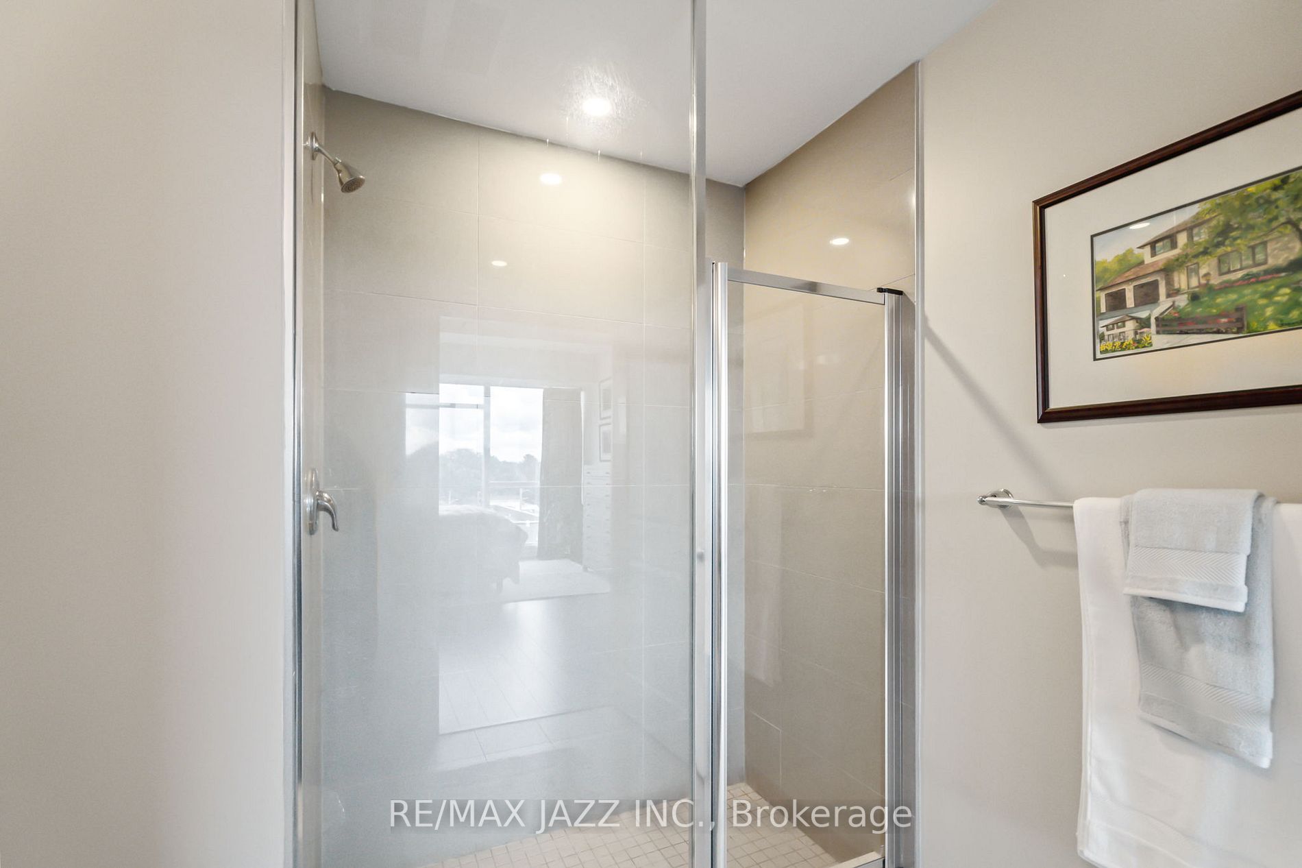 109 King St E, #502