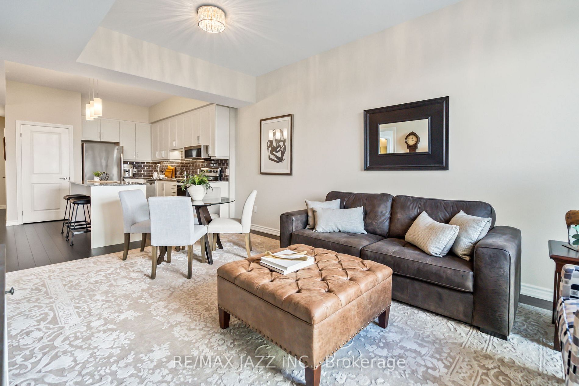 109 King St E, #502