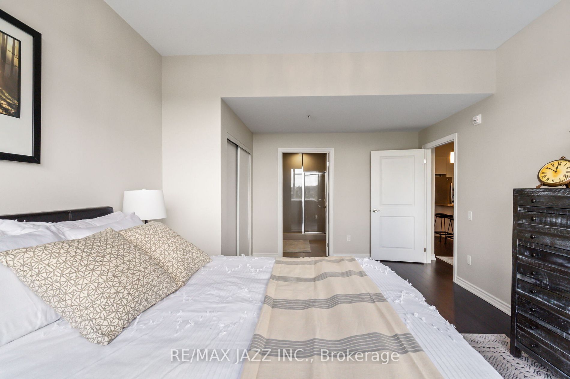 109 King St E, #502