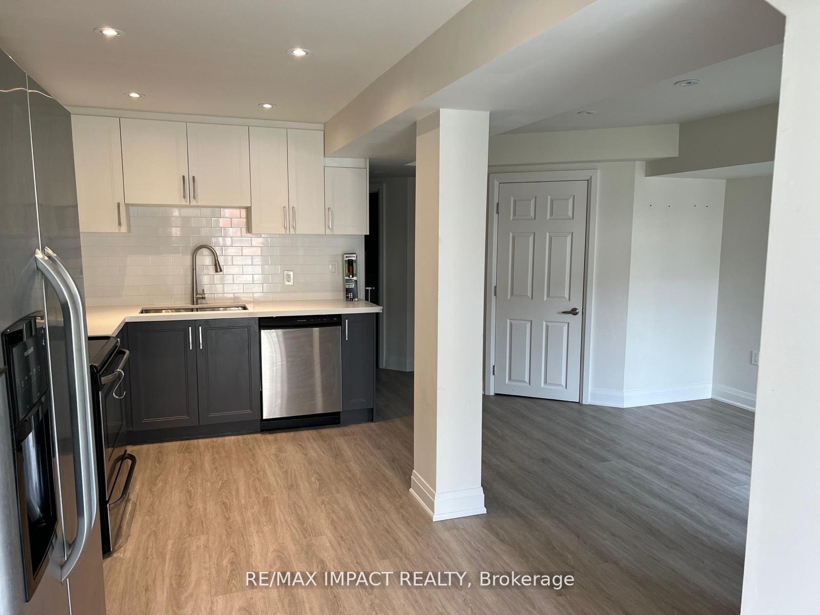 178 Dewell Cres