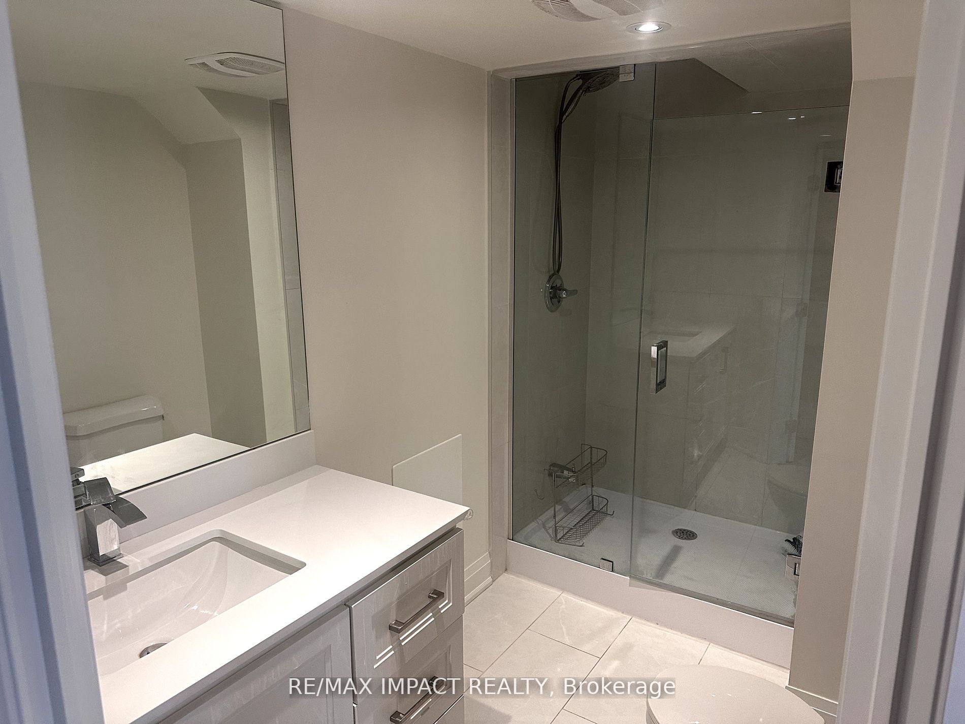 178 Dewell Cres