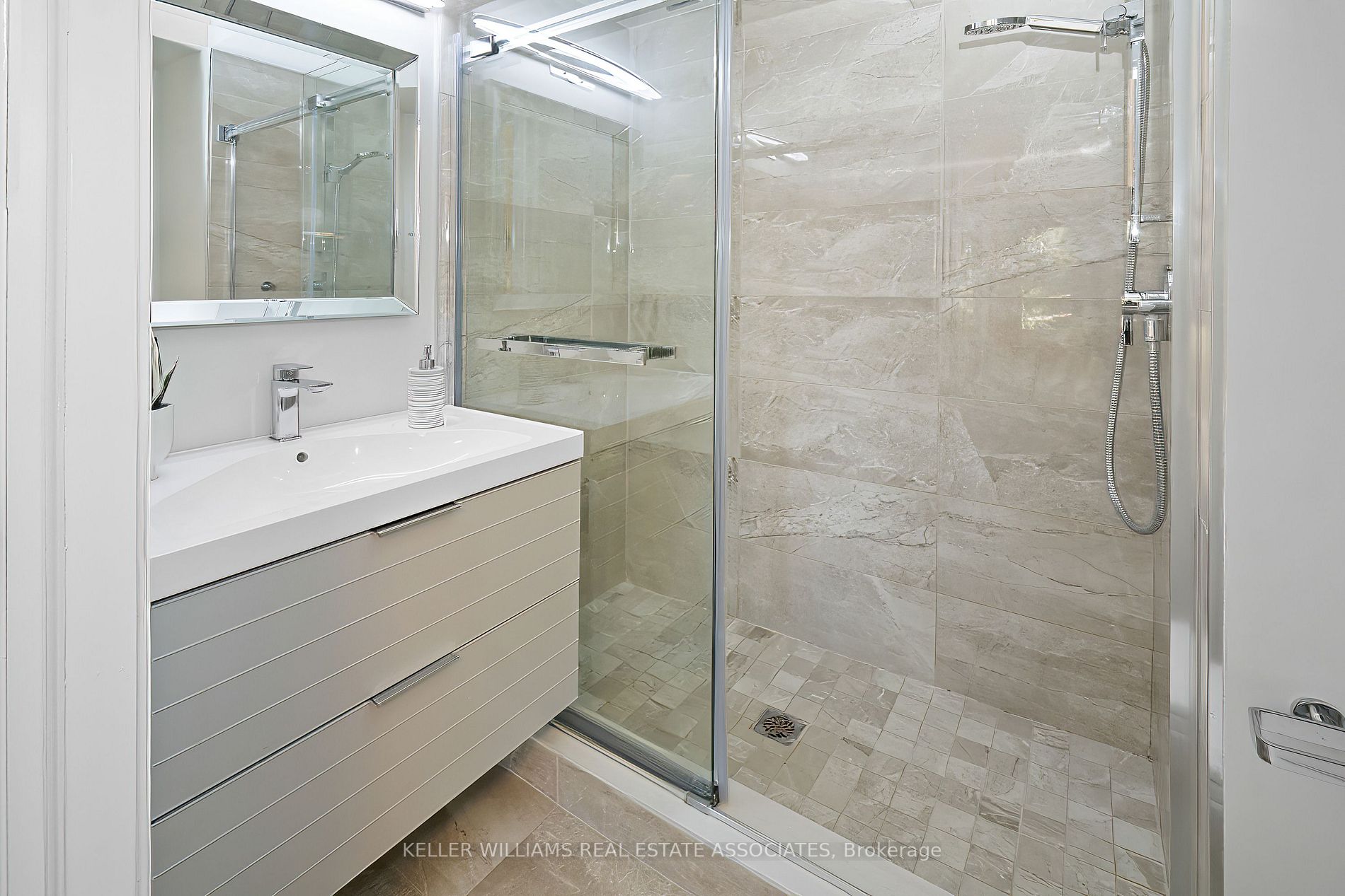 379 Woodgrange Ave