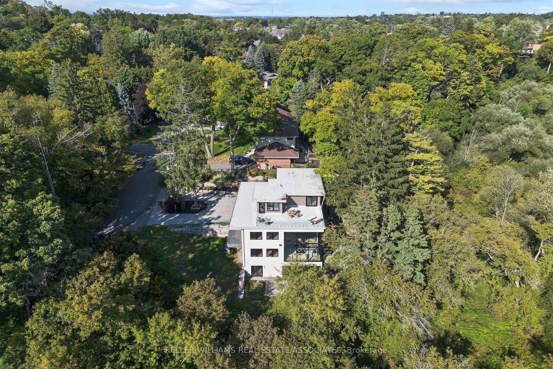 379 Woodgrange Ave