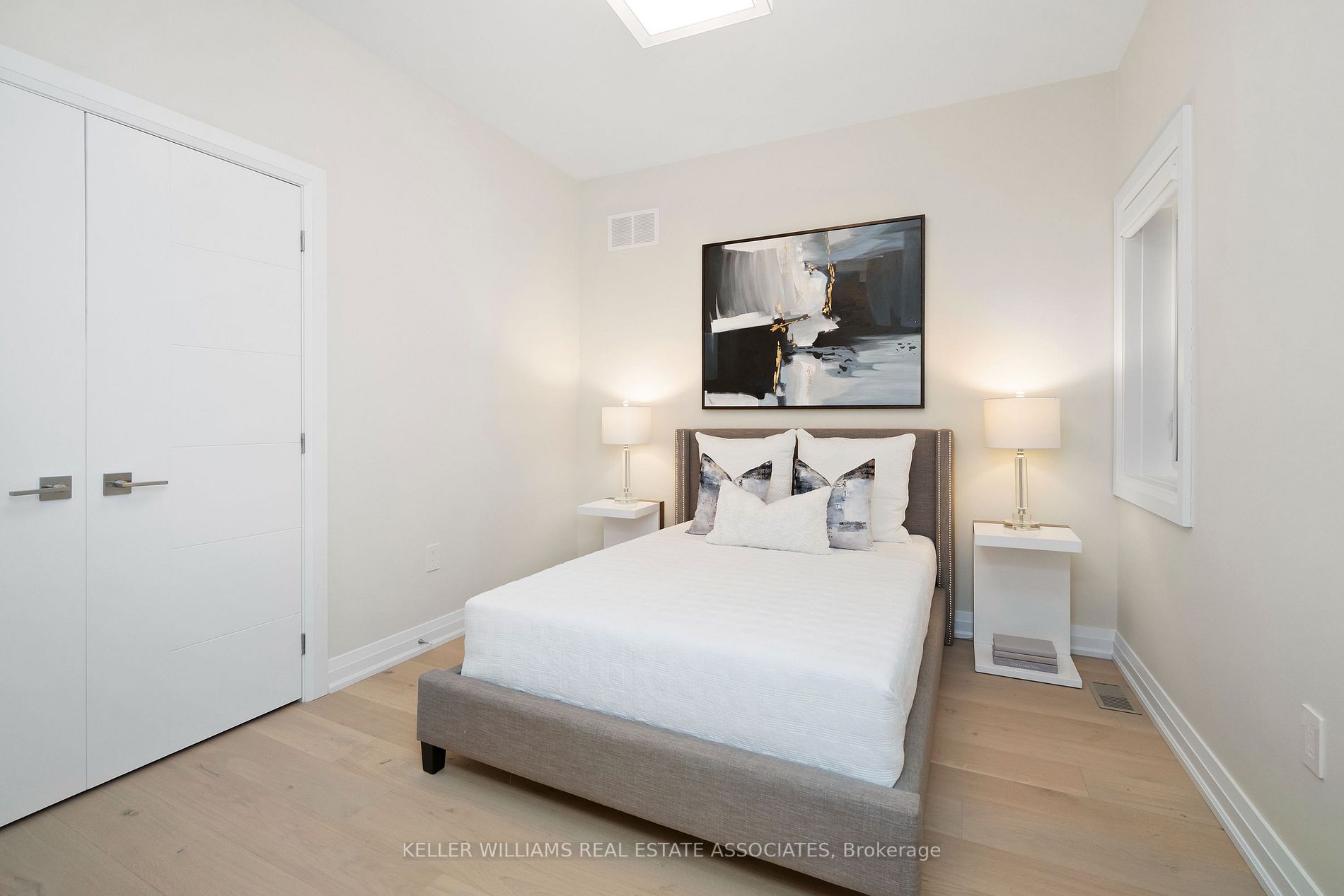 379 Woodgrange Ave