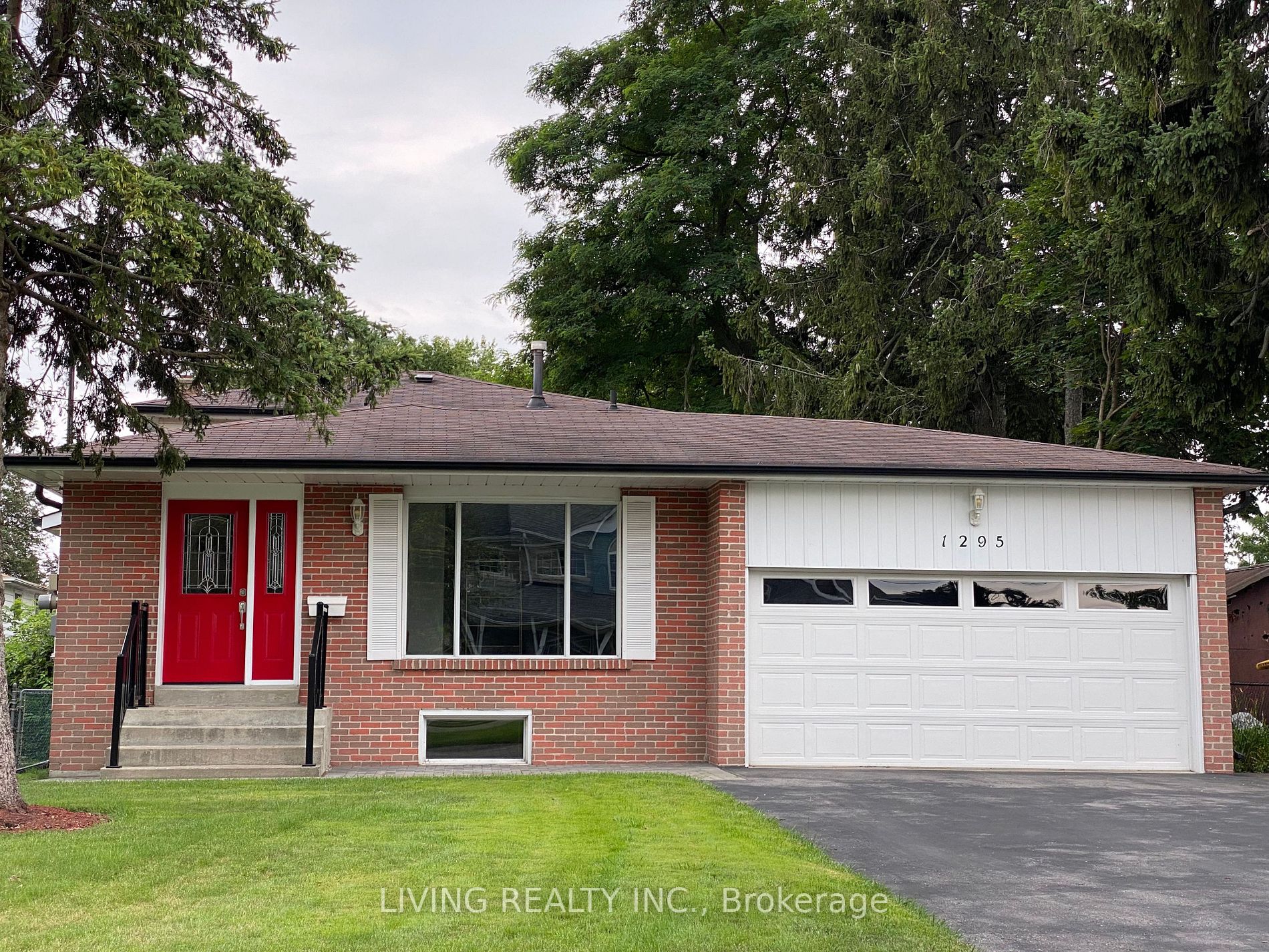 1295 Commerce St, #Main