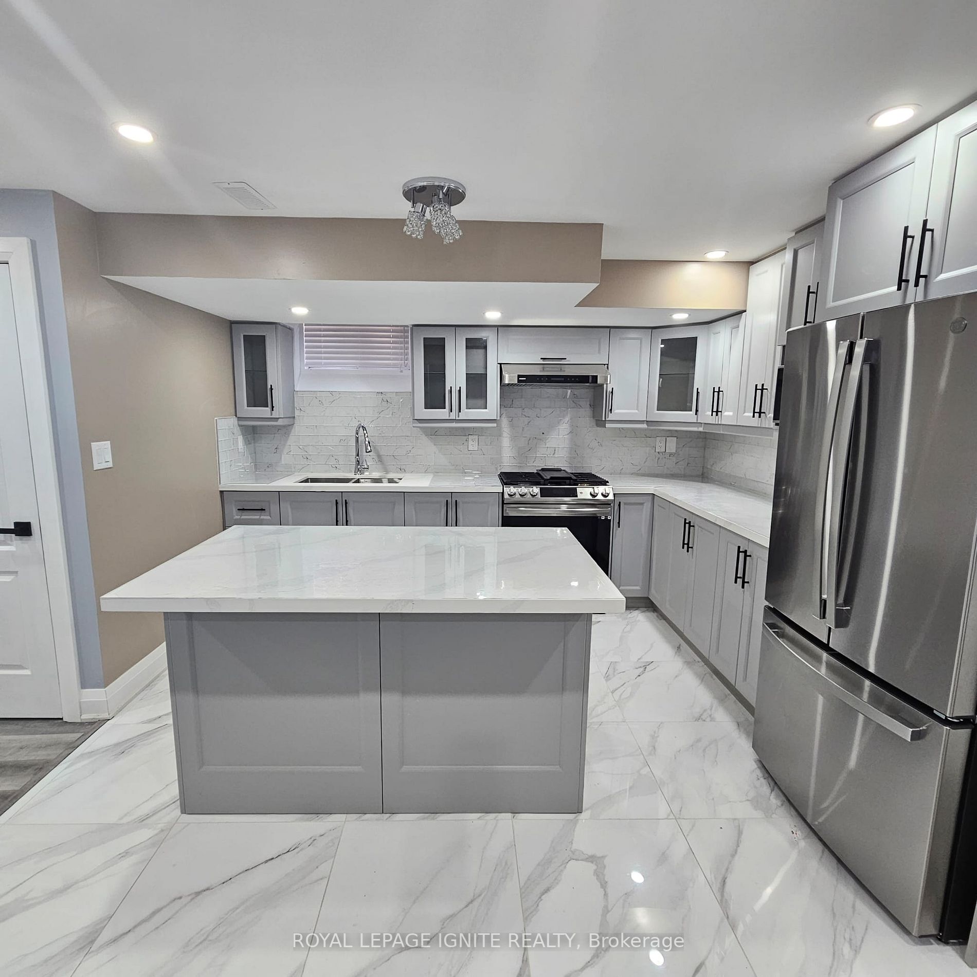 25 Ainsbury Avenue, #BSMT