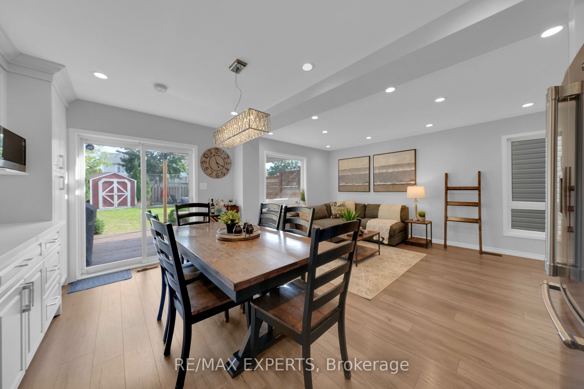15 Primeau Ave