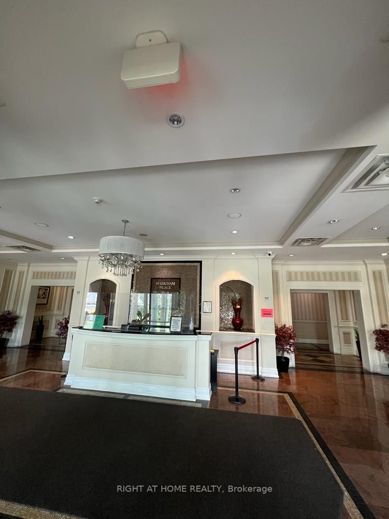 8 Rosebank Dr, #6H