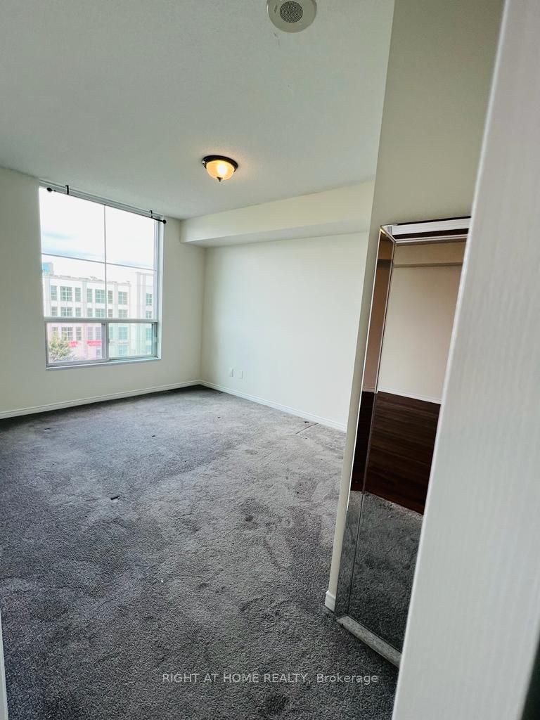 8 Rosebank Dr, #6H