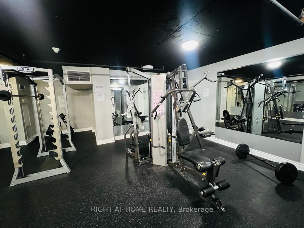 8 Rosebank Dr, #6H