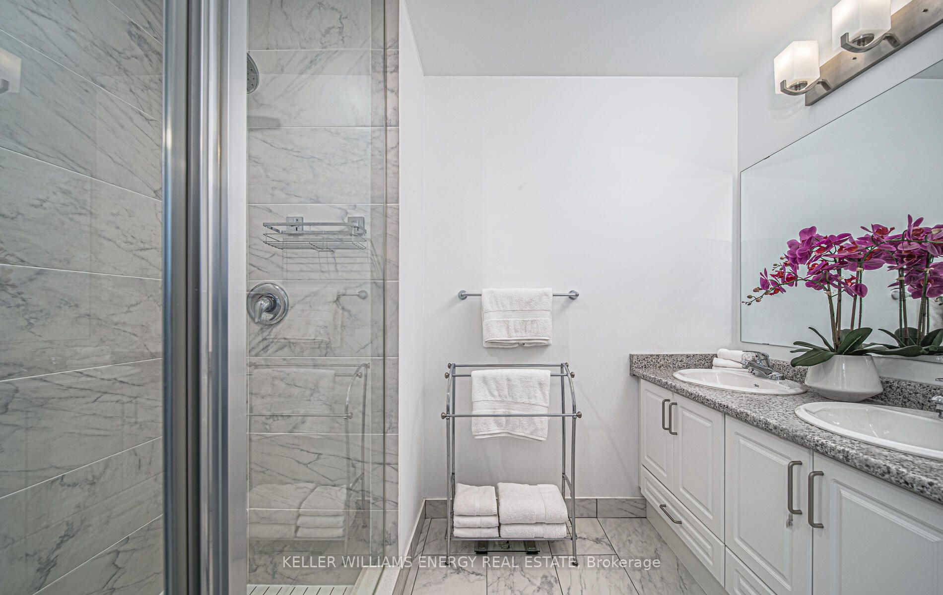 21 Brookhouse Dr, #101