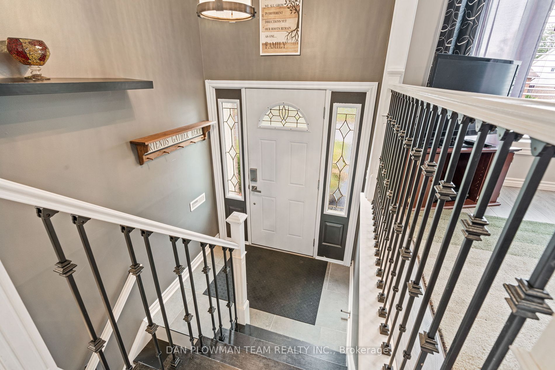 430 Paddington Cres
