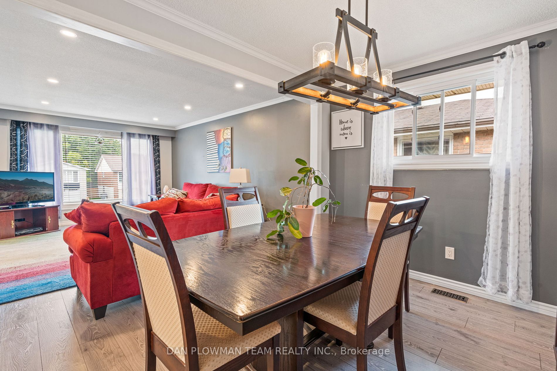 430 Paddington Crescent