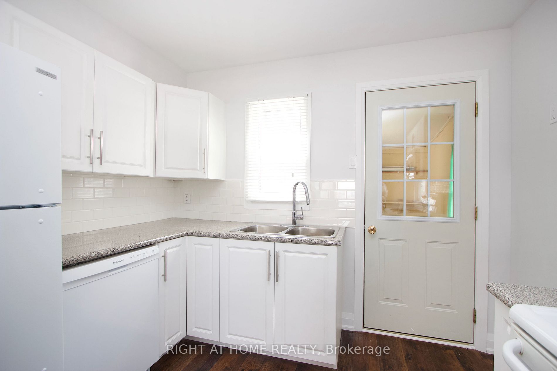262 Drew St
