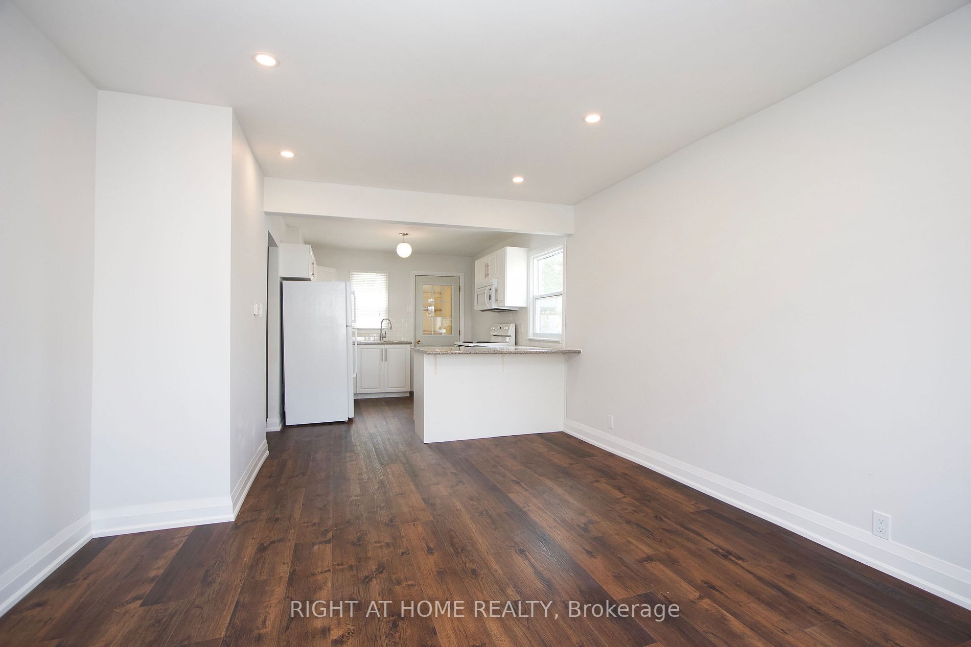 262 Drew St