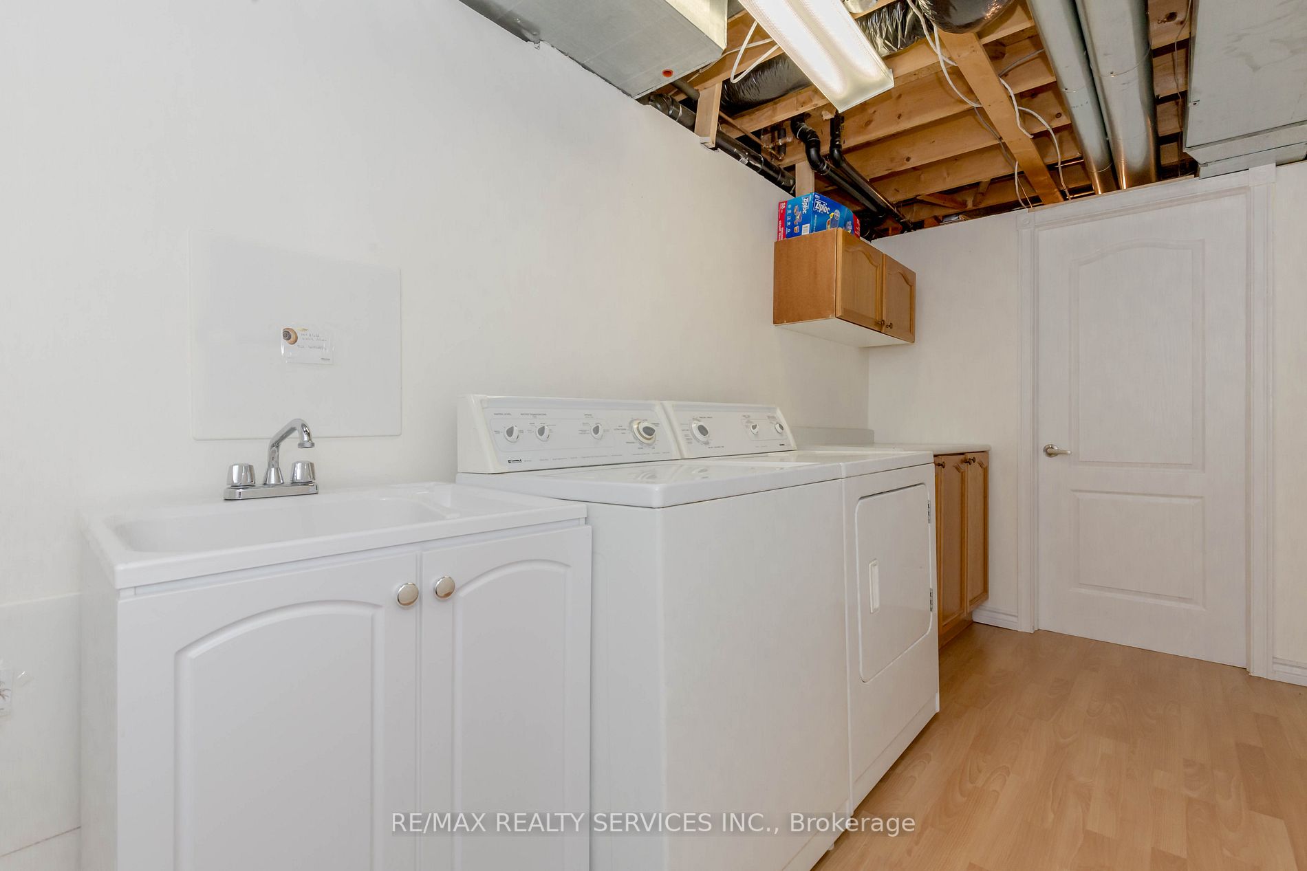 43 Creekwood Cres
