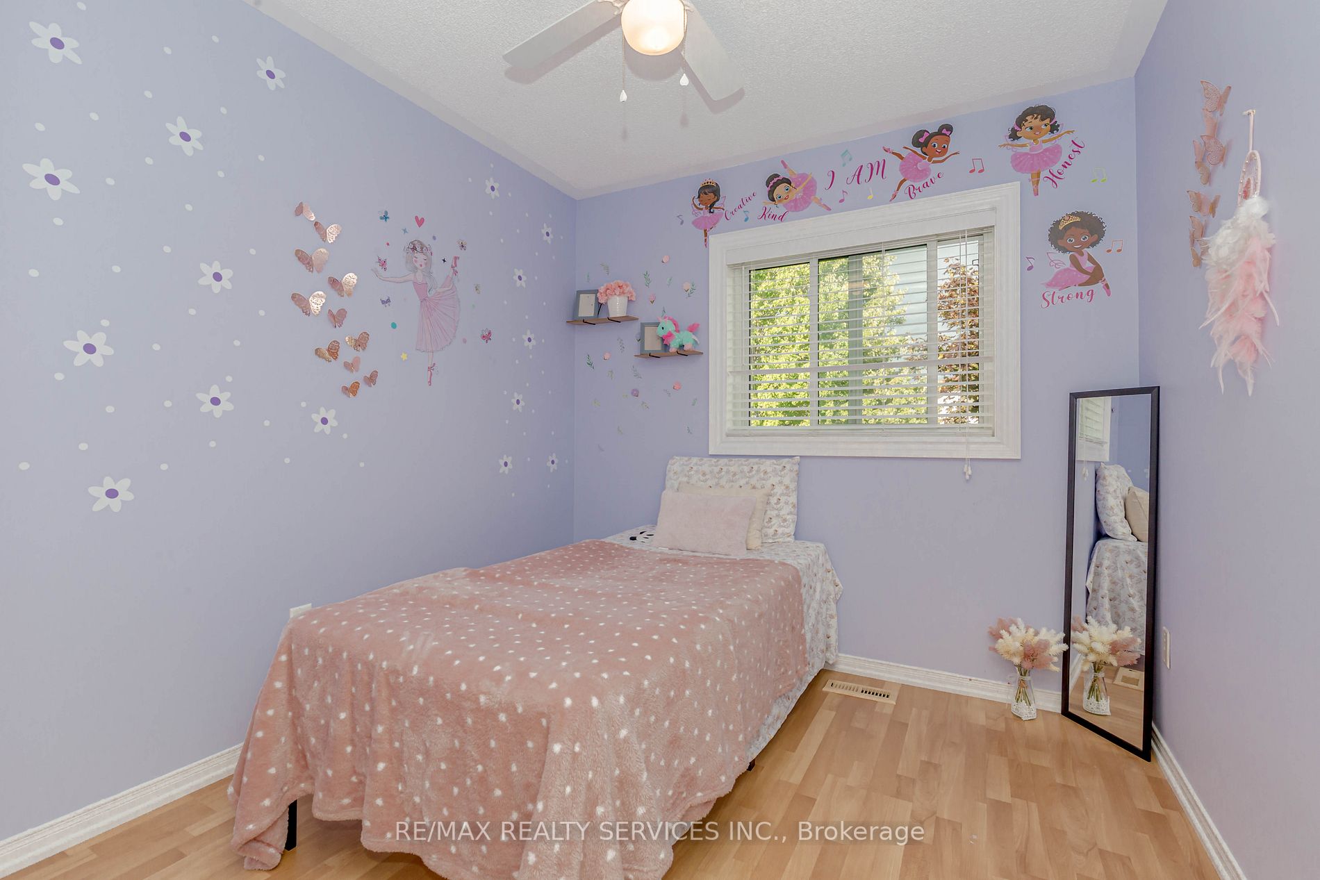 43 Creekwood Cres