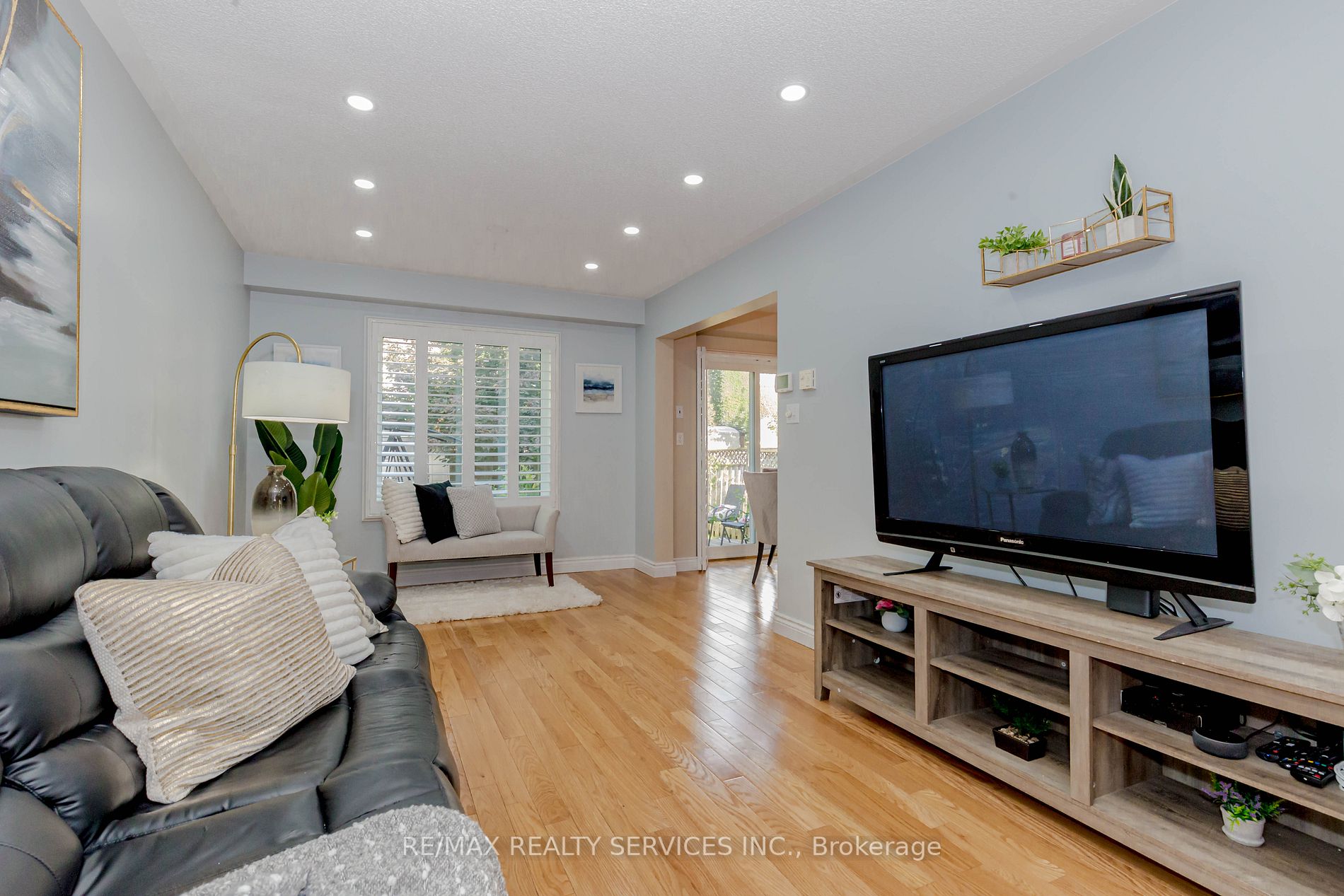 43 Creekwood Cres