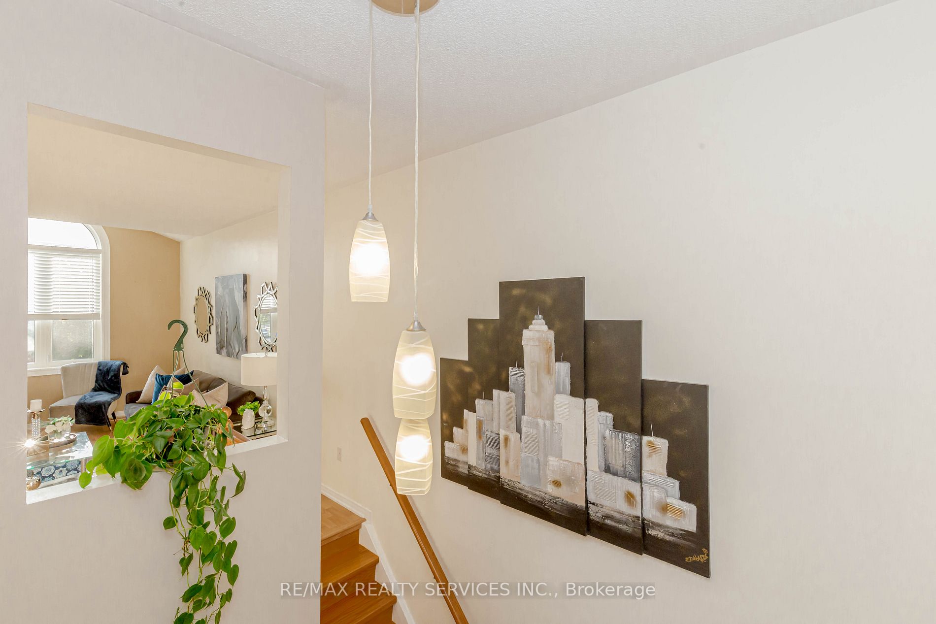 43 Creekwood Cres