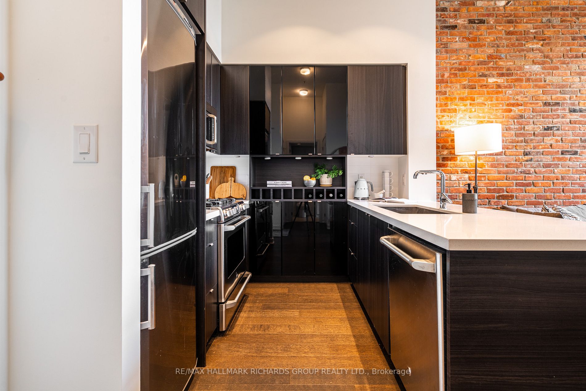 88 Colgate Ave, #Ph35